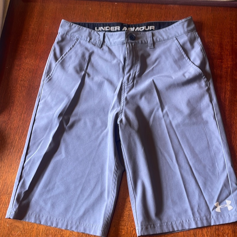 Under Armour boys golf shorts size 20 XL
